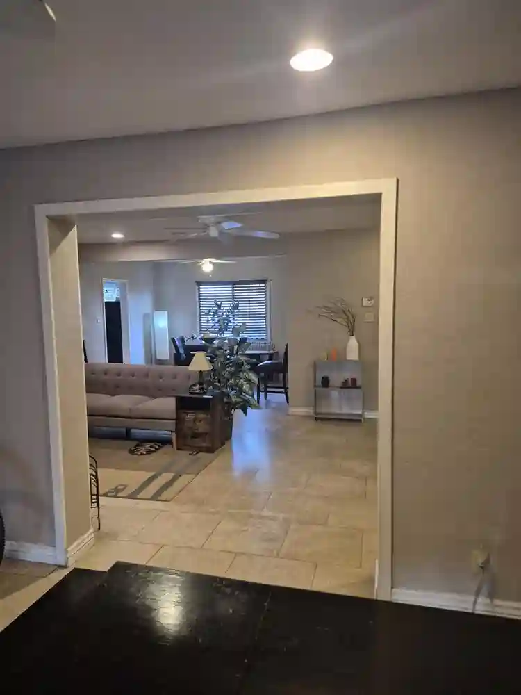 Looking for one Roommate