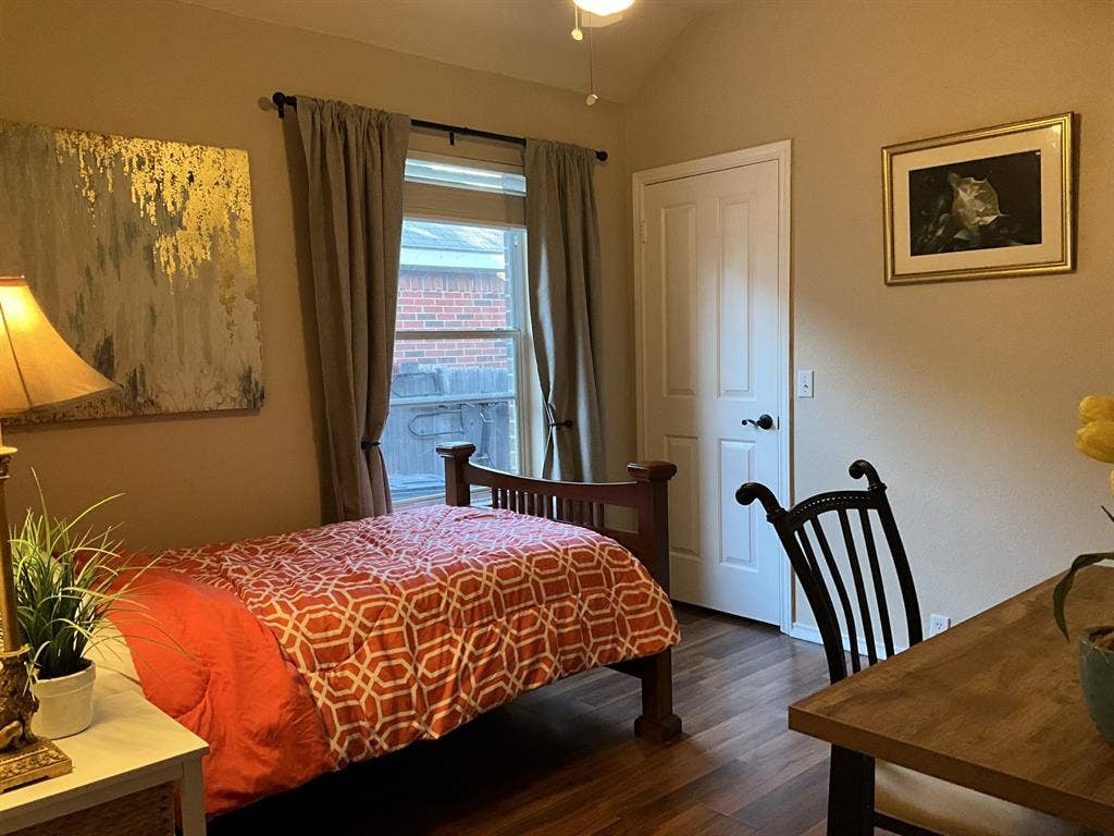 Furnished room in Cedar Park