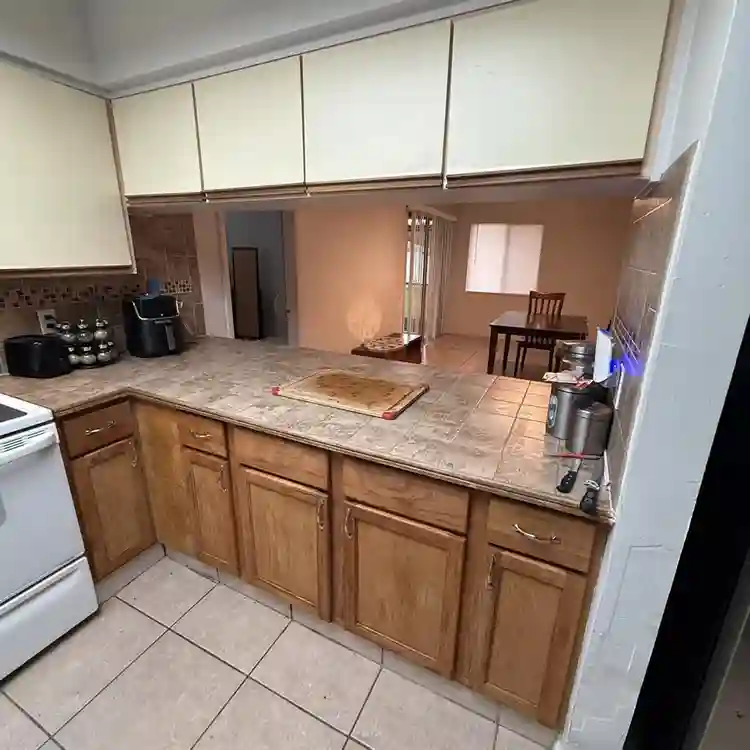 Furnished Room – Utilities Included