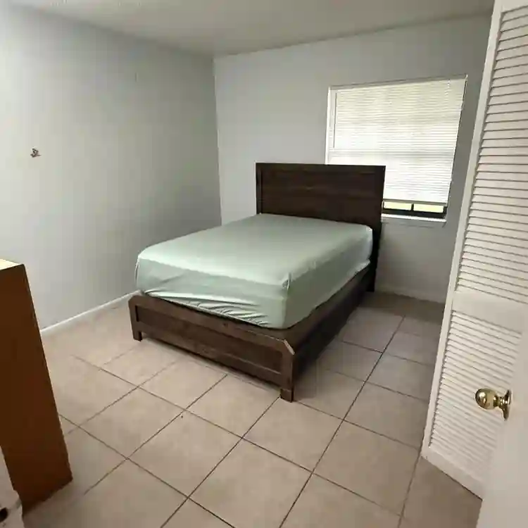 Furnished Room – Utilities Included