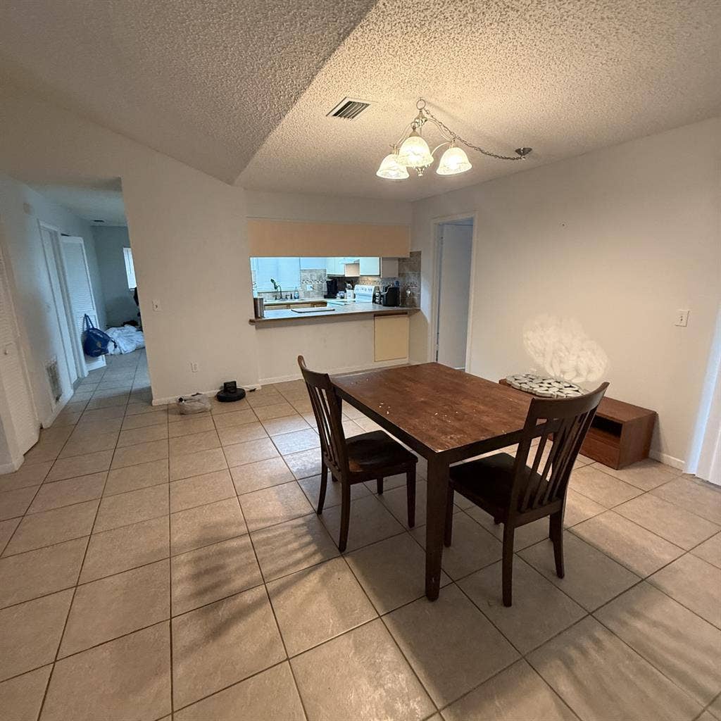 Furnished Room – Utilities Included