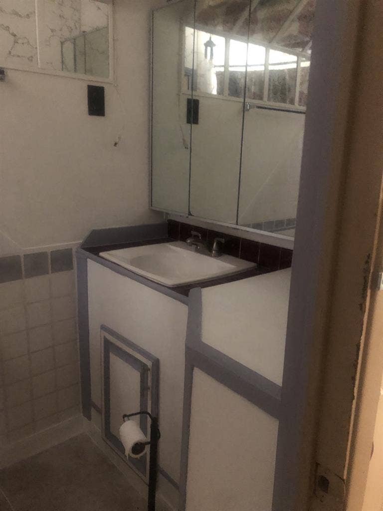 Private guest house for rent