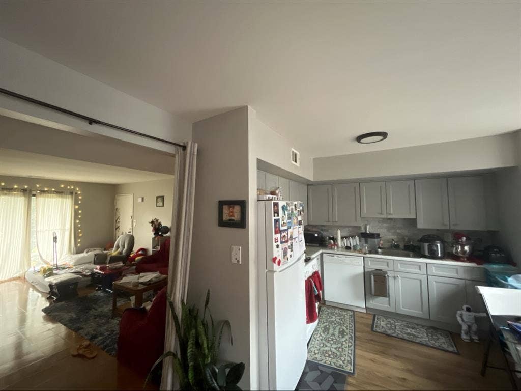 Lease transfer. No security money.