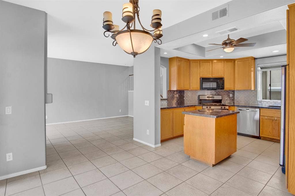 Private bed, shared bath for $1280