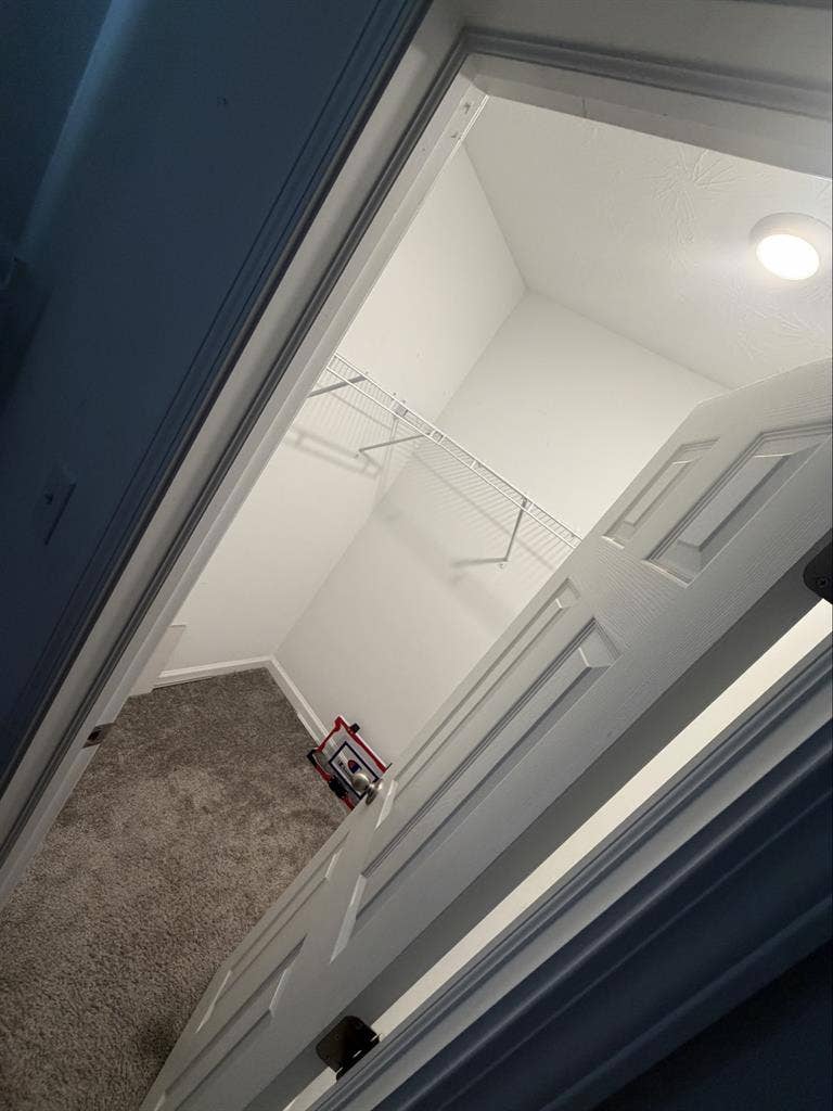 Beautiful home very spacey rooms