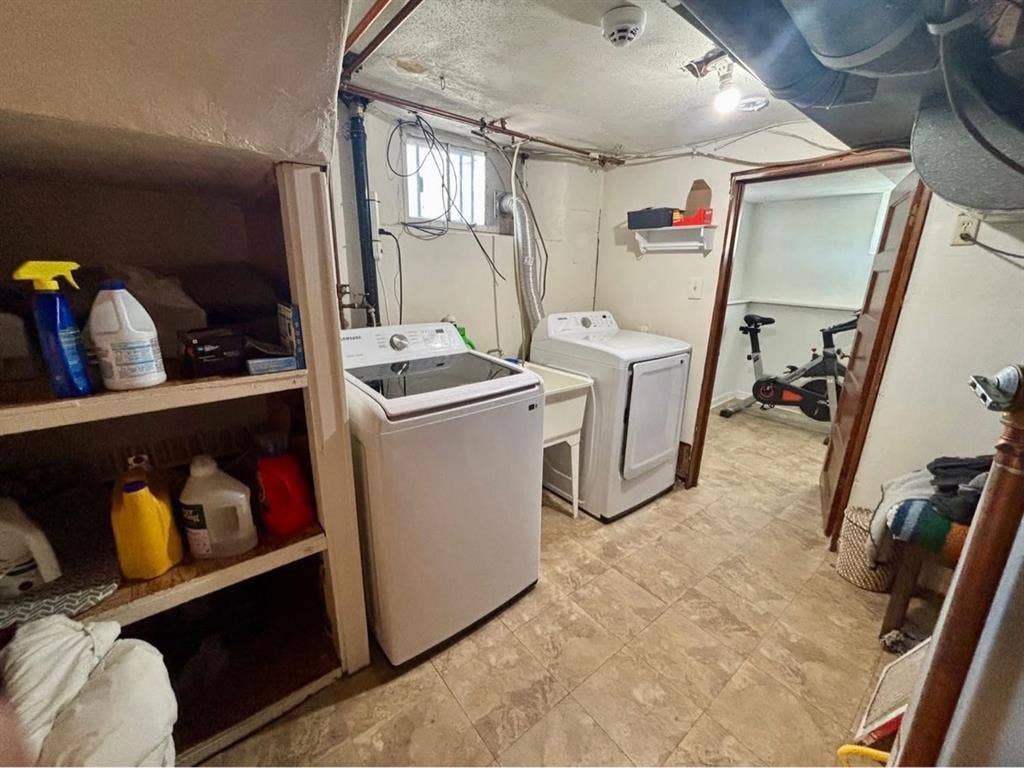 Room for rent - Sloans Lake!