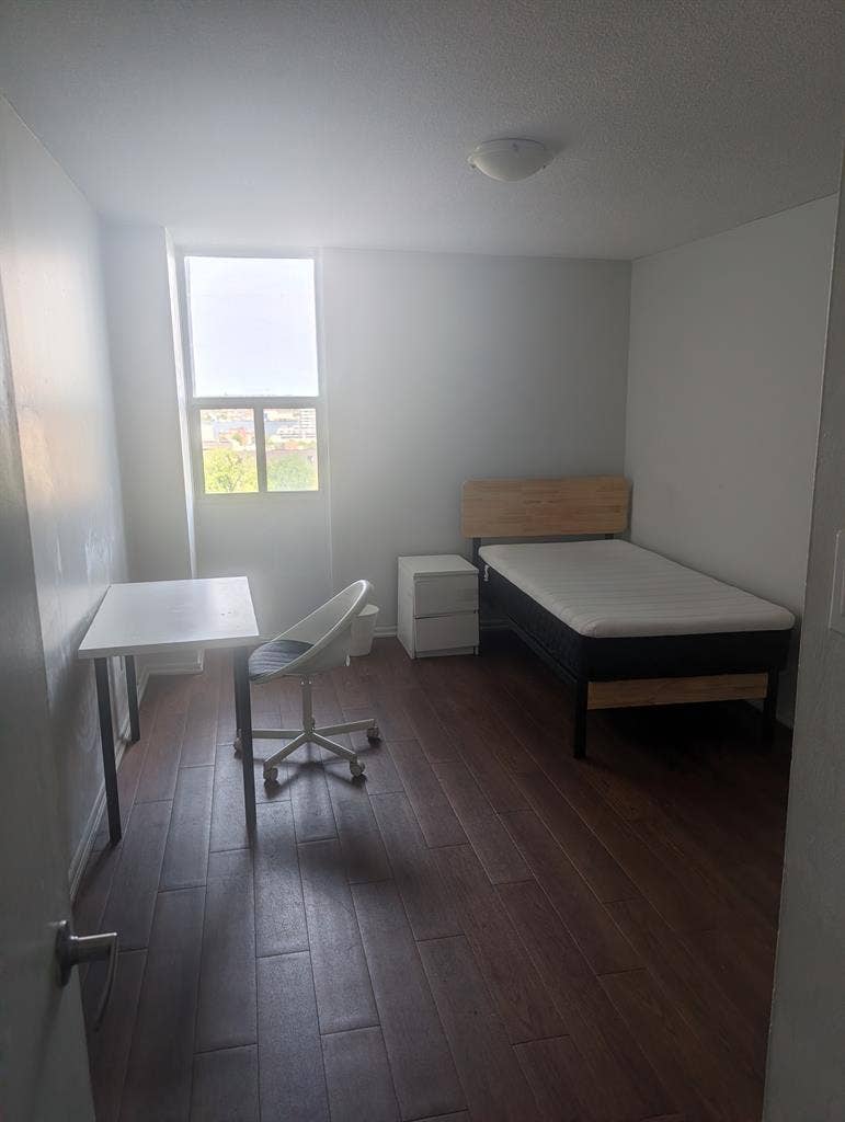 $1100 all inclusive furnished room