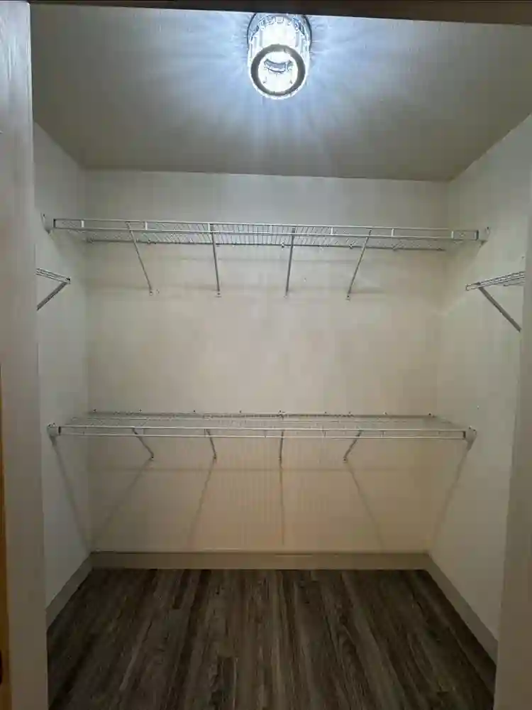 Room for Rent in Irvine Luxury Apt