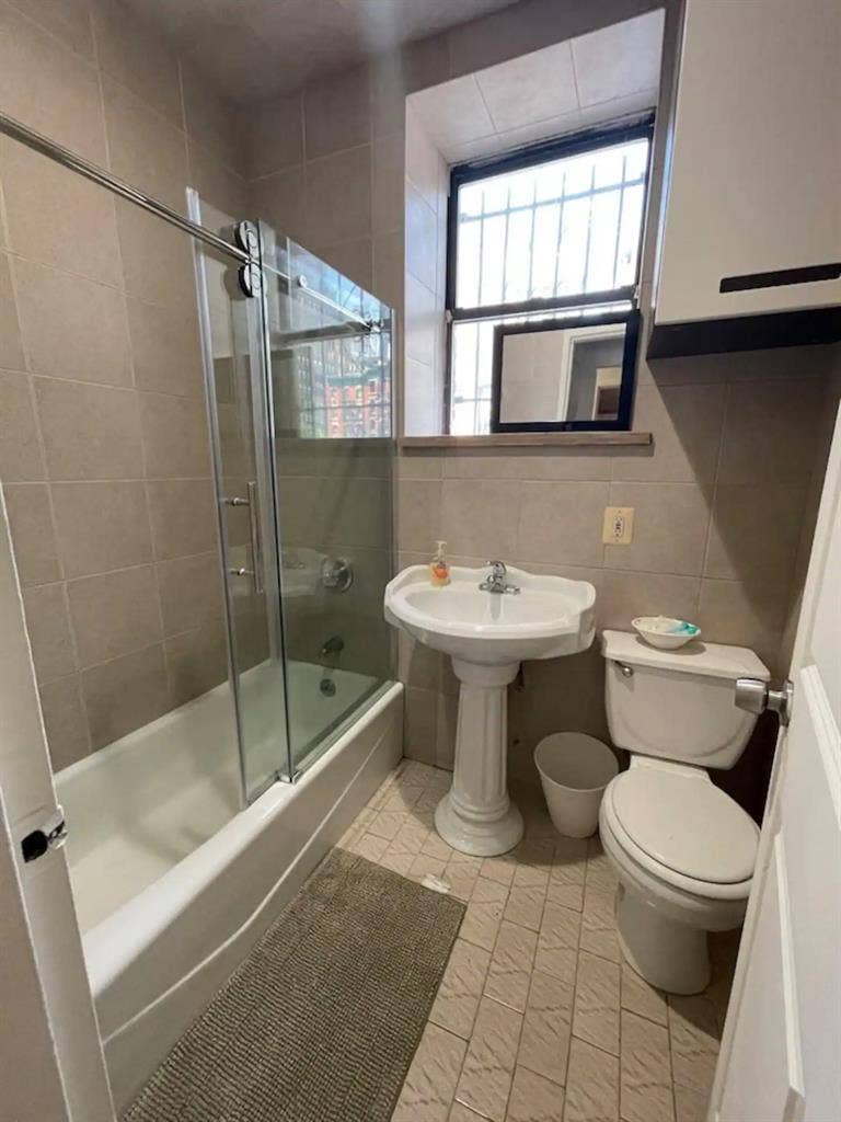 privet room in 4 BR Hudson yard