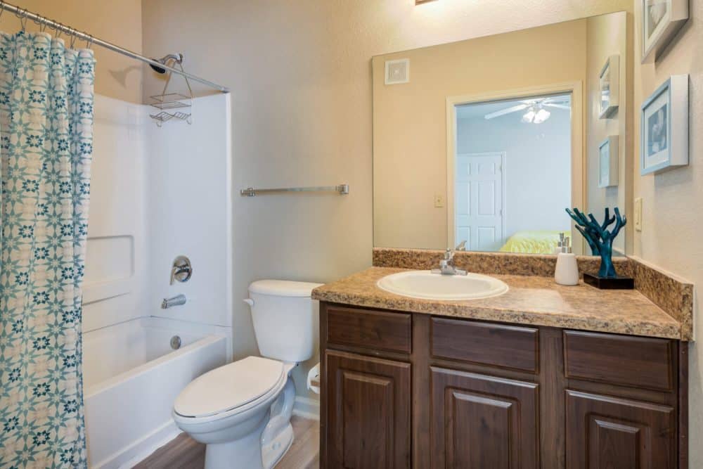 LEASE TAKEOVER – UTSA Area