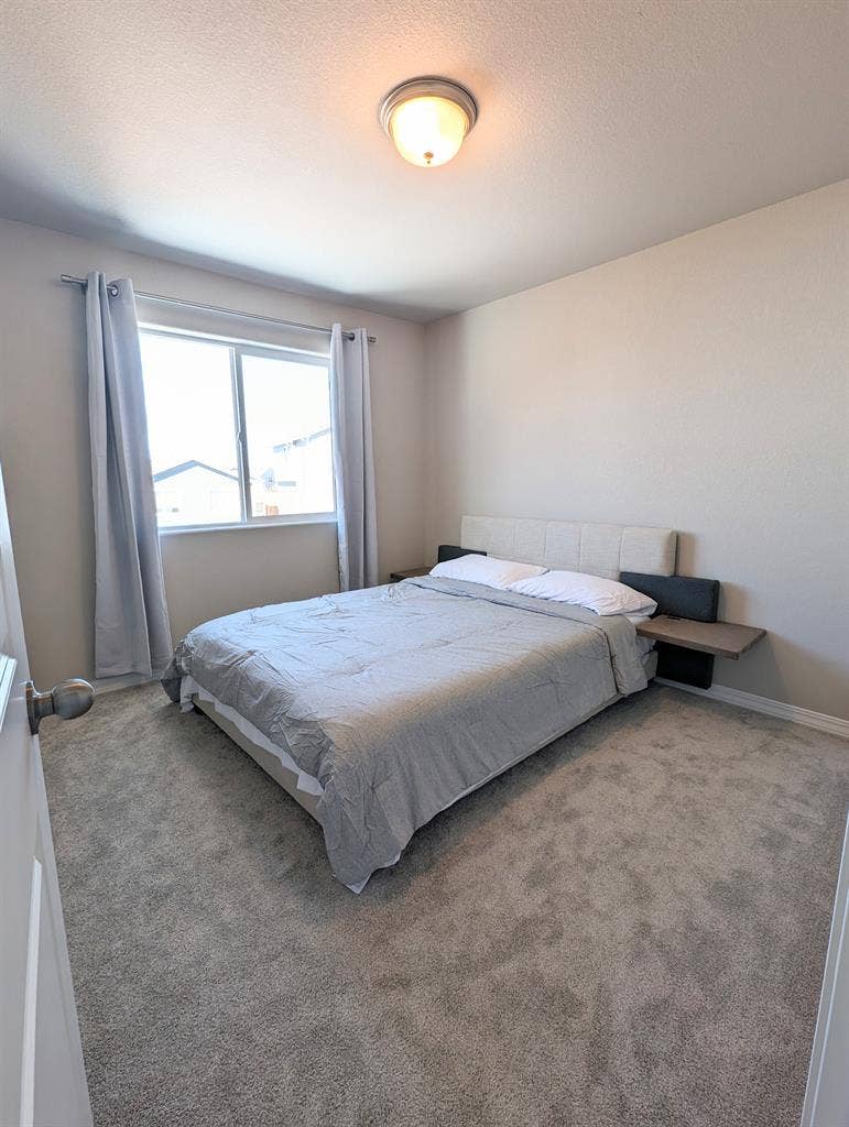 Private Room and Bath in New Home
