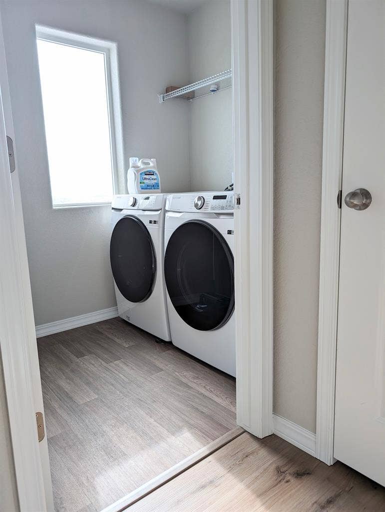 Private Room and Bath in New Home