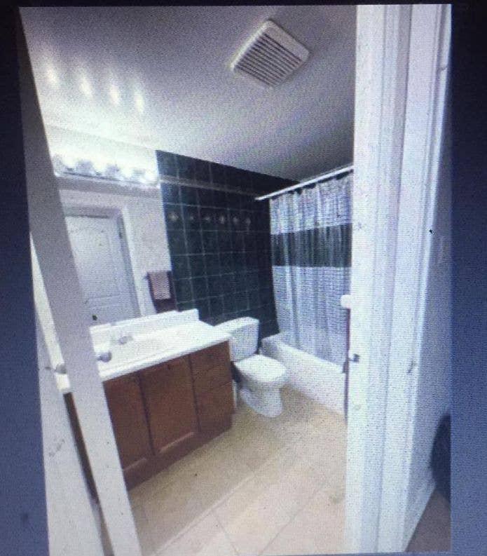 Bed and bath in a 2bed2bath unit