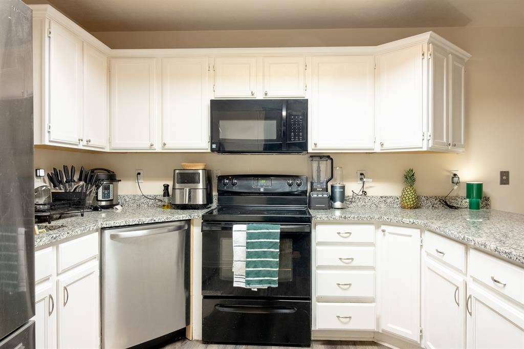 Master Bedroom in Provo Condo $850