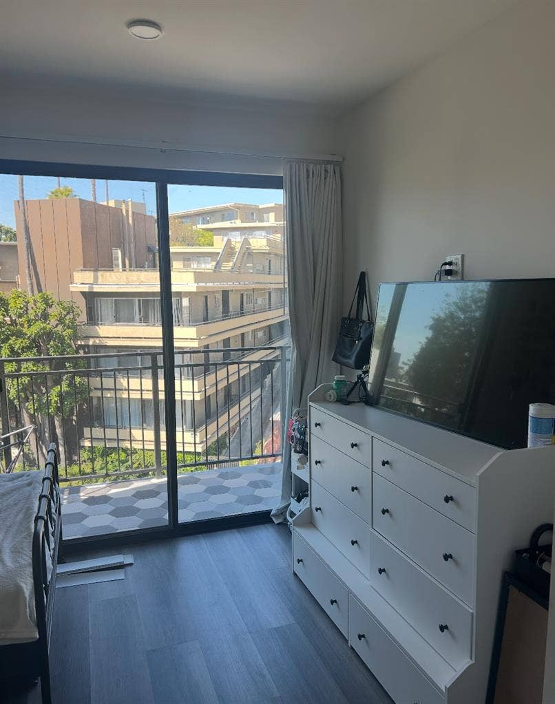 Apartment for rent near UCLA