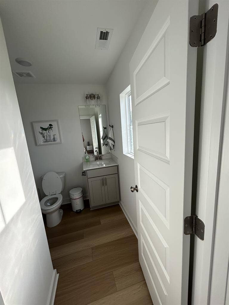 Quiet Home - Room for Rent
