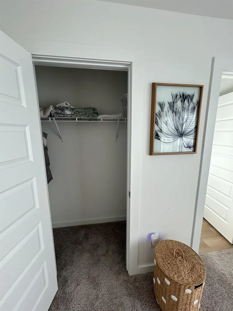Quiet Home - Room for Rent