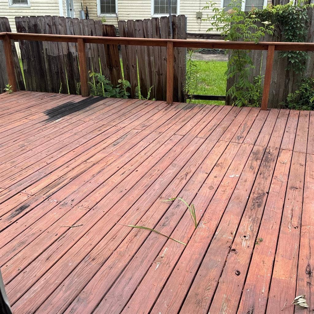 Cute midtown 3/1 home. Quiet!