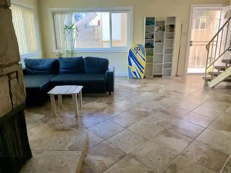 Two spacious rooms Beach life!!