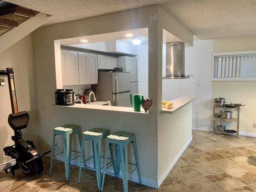 Two spacious rooms Beach life!!