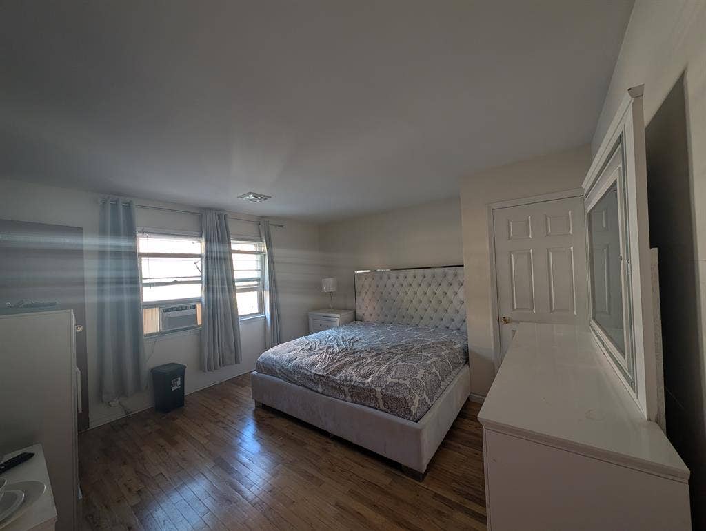 Masterbedroom