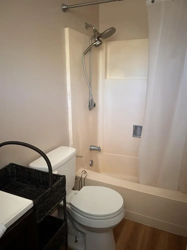 Master bedroom full bathroom