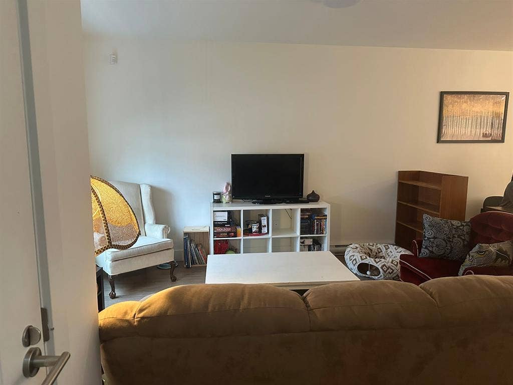 2 Private bedrooms in shared living