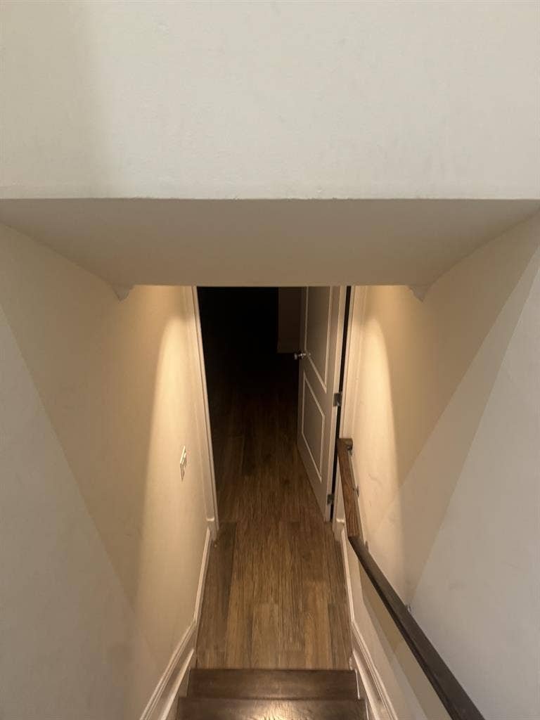 4 BR Apt w/ Patio in Williamsburg