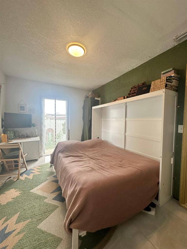 Room in home w/ private entrance