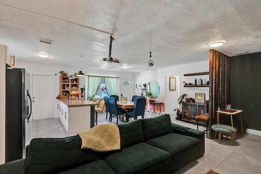 Room in home w/ private entrance