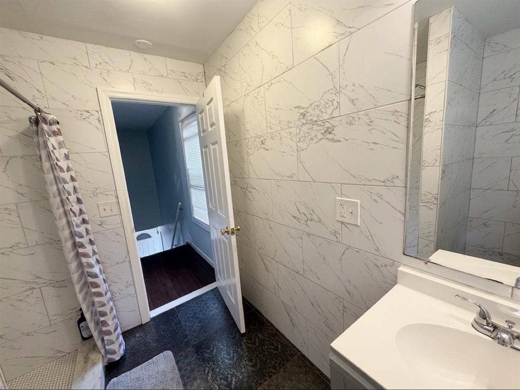 Newark Rental