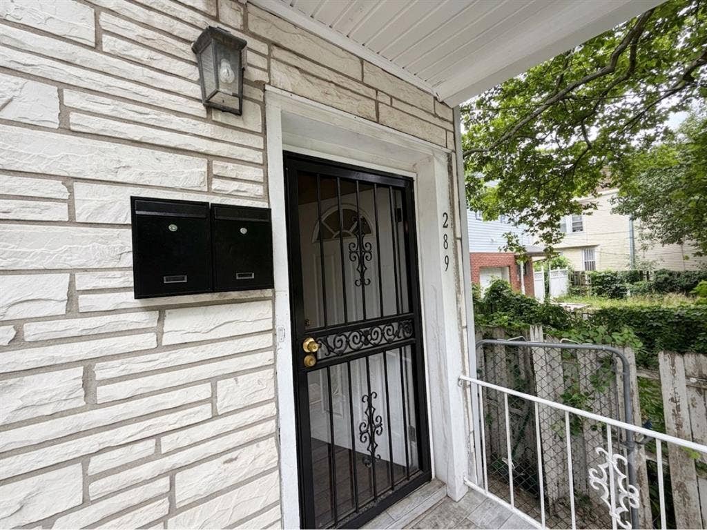 Newark Rental