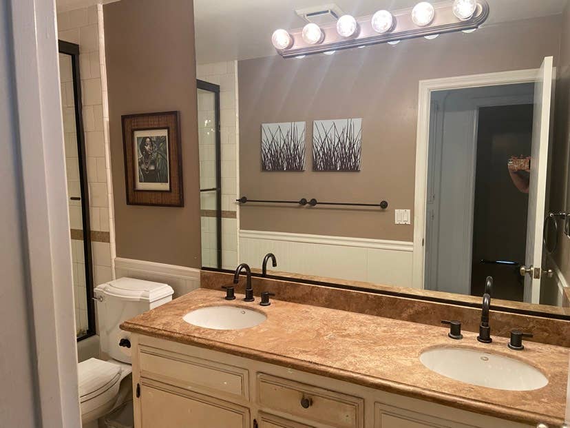 Room for rent in private home