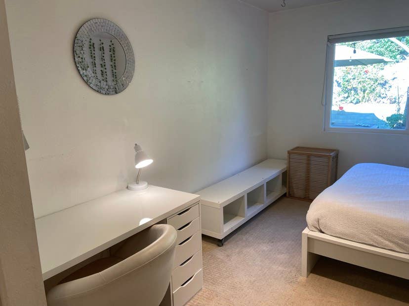 Room for rent in private home
