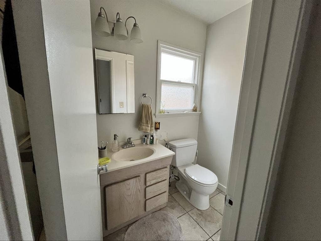 Roommate Needed in Sawtelle 7/1!!