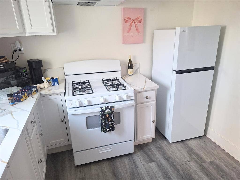 Single Rooms available