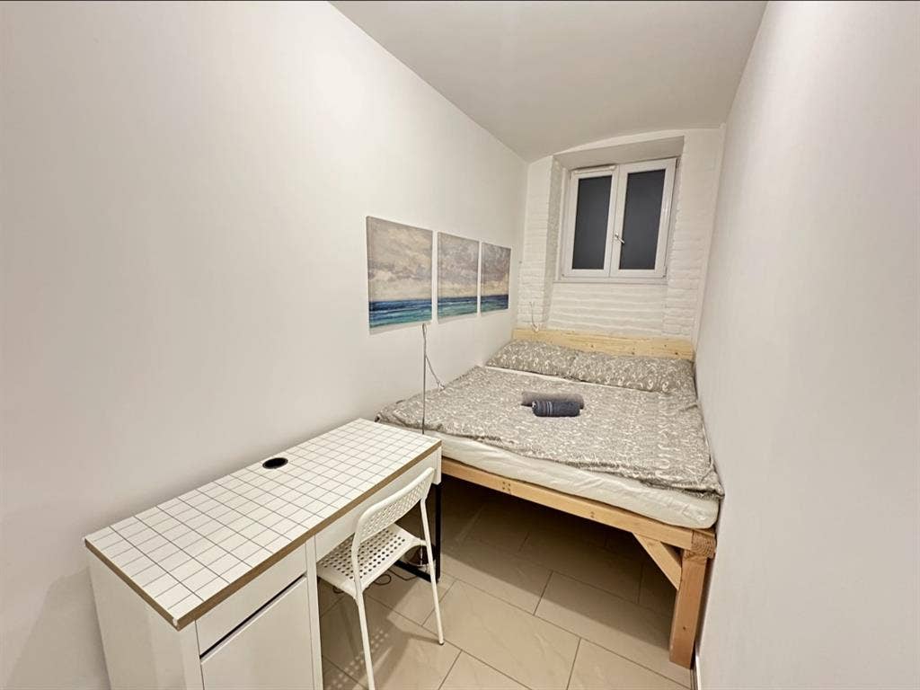 Room in a two bedroom flatshare