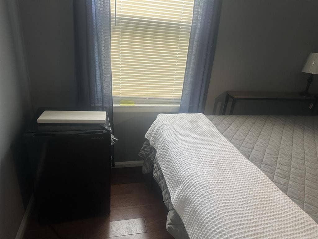 Private room for rent