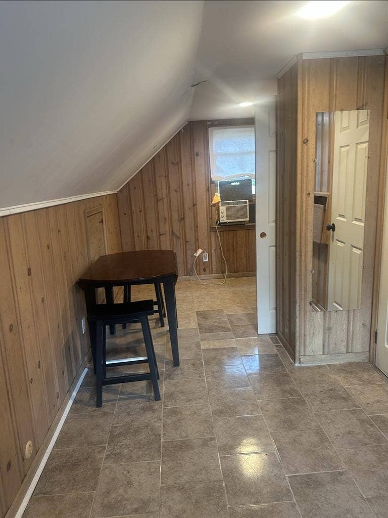 Private room for rent