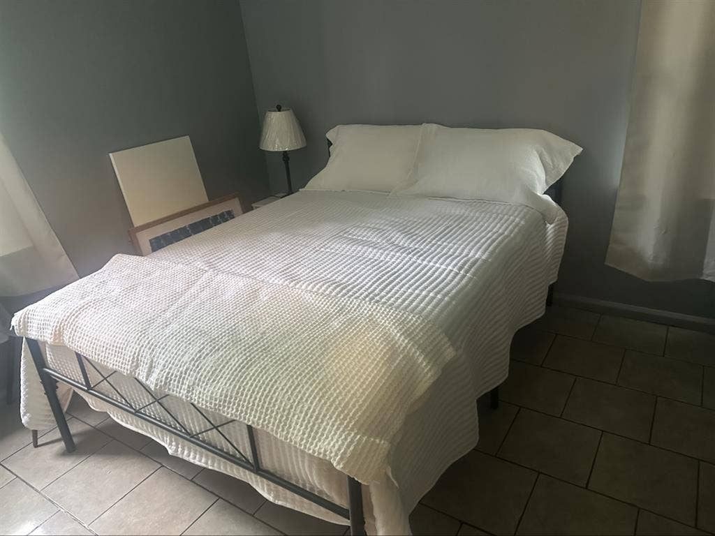 Private room for rent
