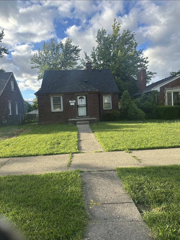 Private room for rent