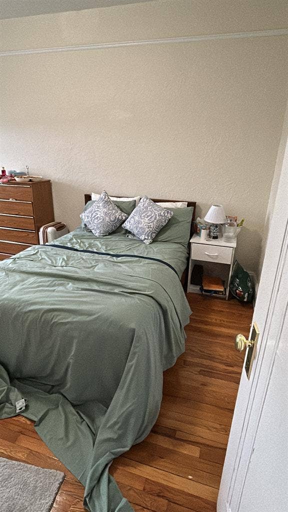 Room available 9/1
