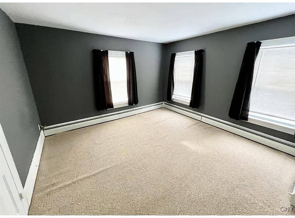 Room available near SUNY Oswego