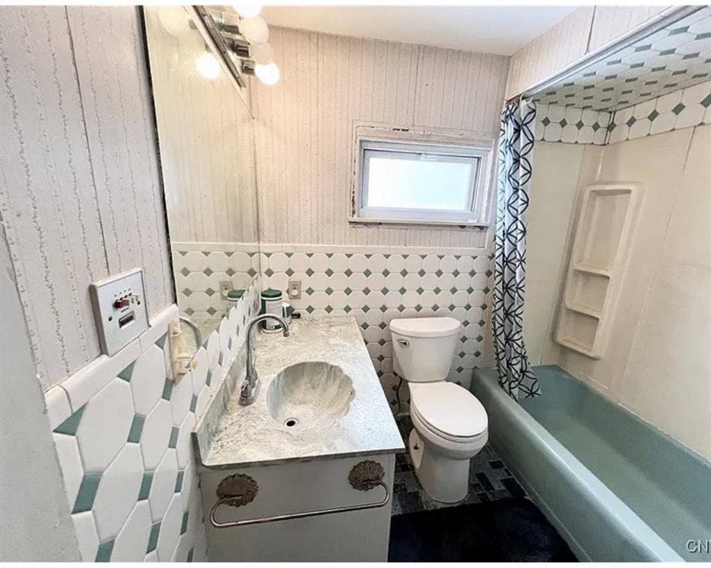 Room available near SUNY Oswego