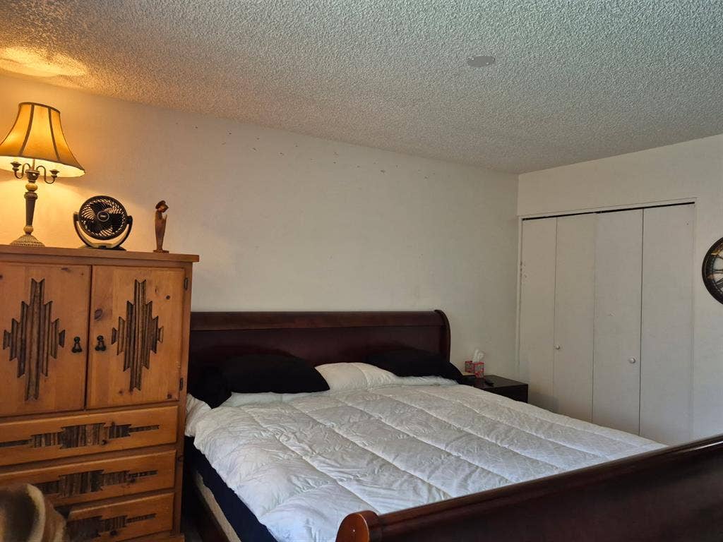 Furn or Unfurn Master Bedroom-Bath