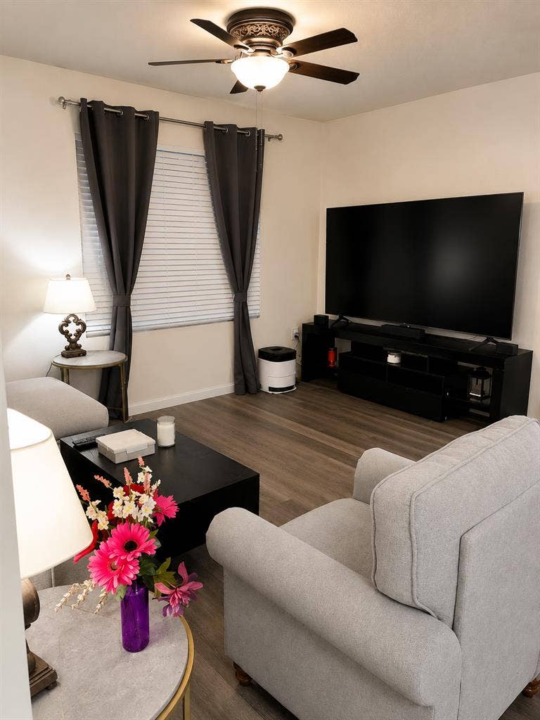 ROOM AVAILABLE – Apopka (32712)