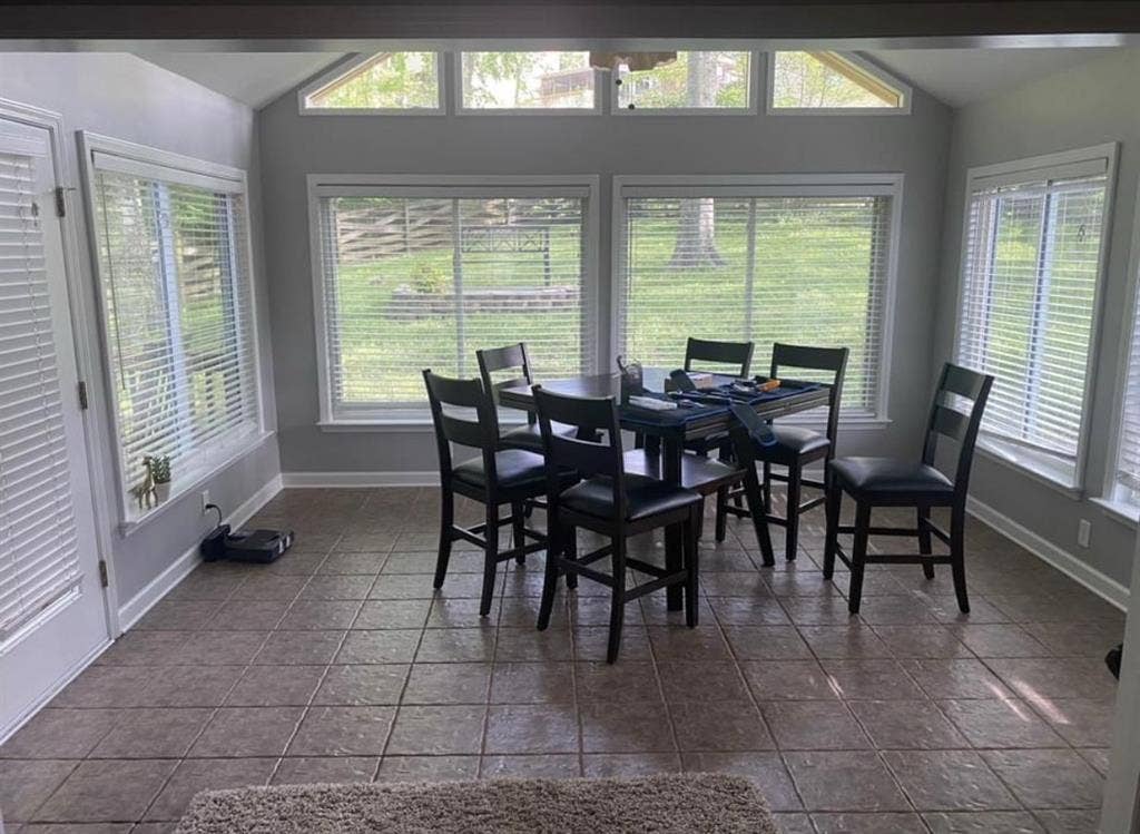 $800 a month Donelson by Lake