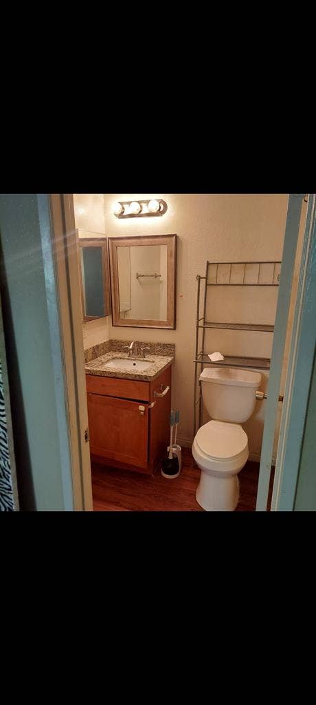 Master bedroom for rent