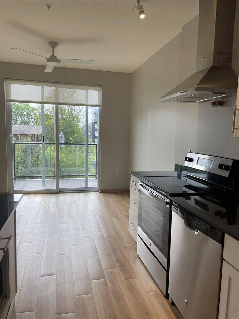 Looking for a roommate ASAP