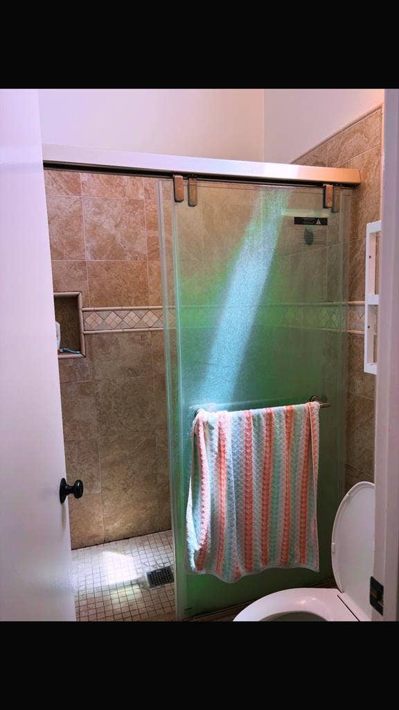 Master Bedroom For Rent Irvine, CA